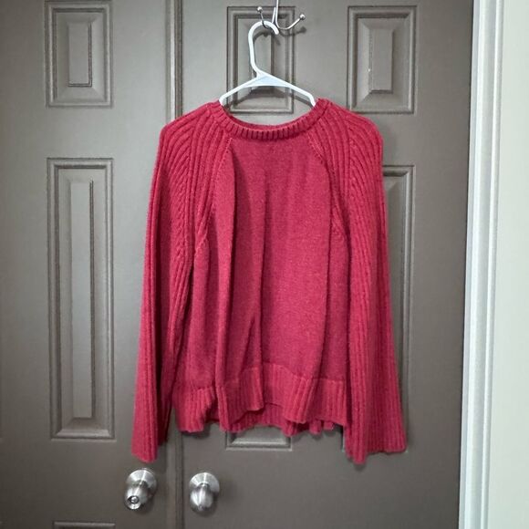 Orvis Women's Red Crew Neck Sweater - Picture 2 of 3